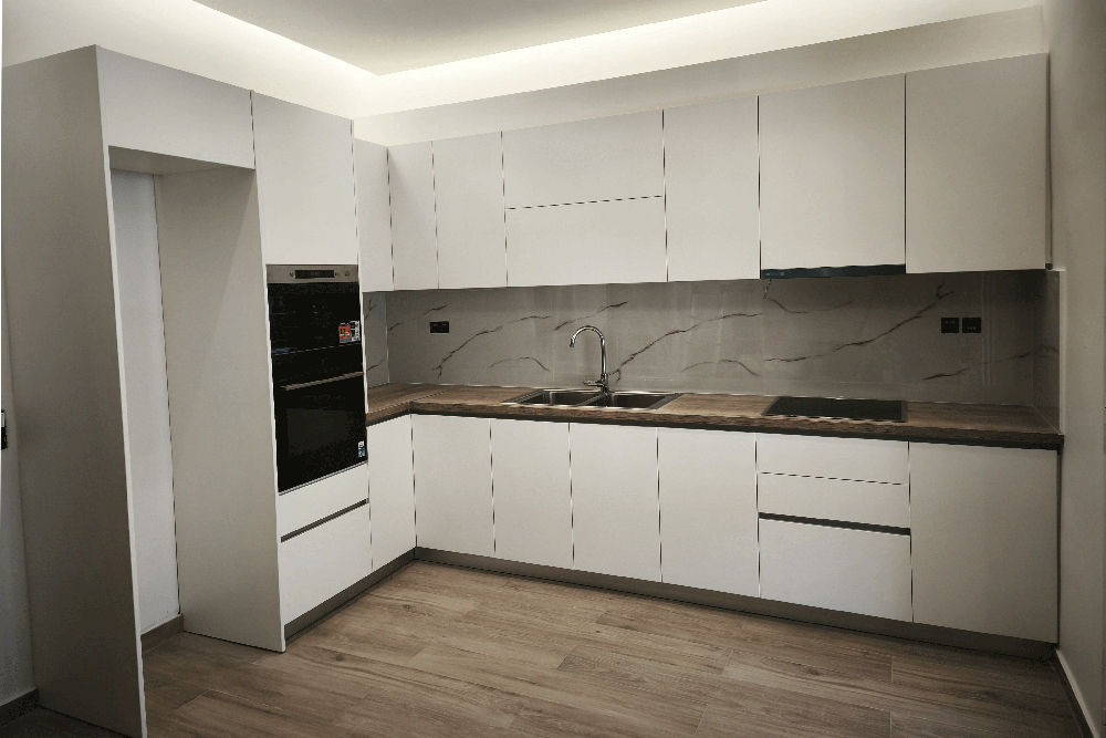 White &Wood Kitchen 