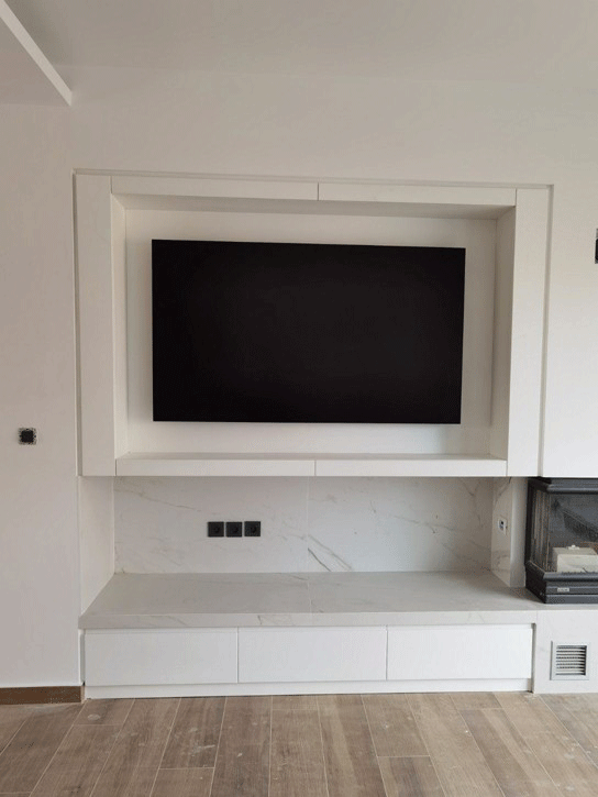 ΕΠΙΠΛΟ ΤΗΛΕΟΡΑΣΗΣ